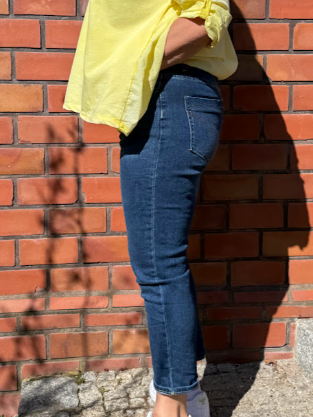 Jeansy DEBORA GRANATOWE